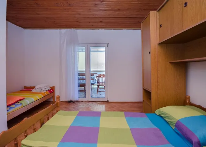 Elvira Apartmán Lopar