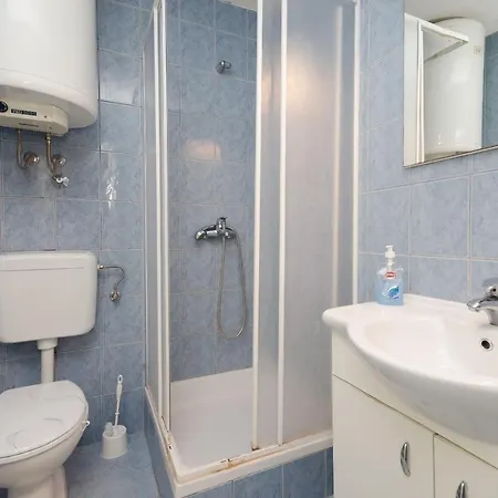 Apartment Elvira *