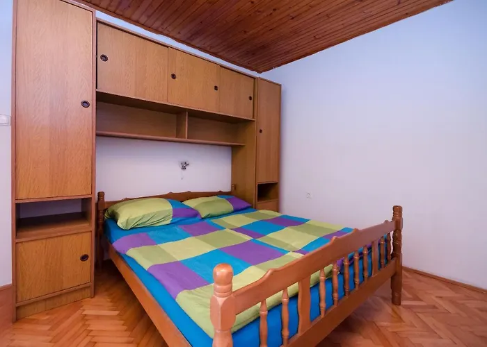 Apartman Elvira Lopar